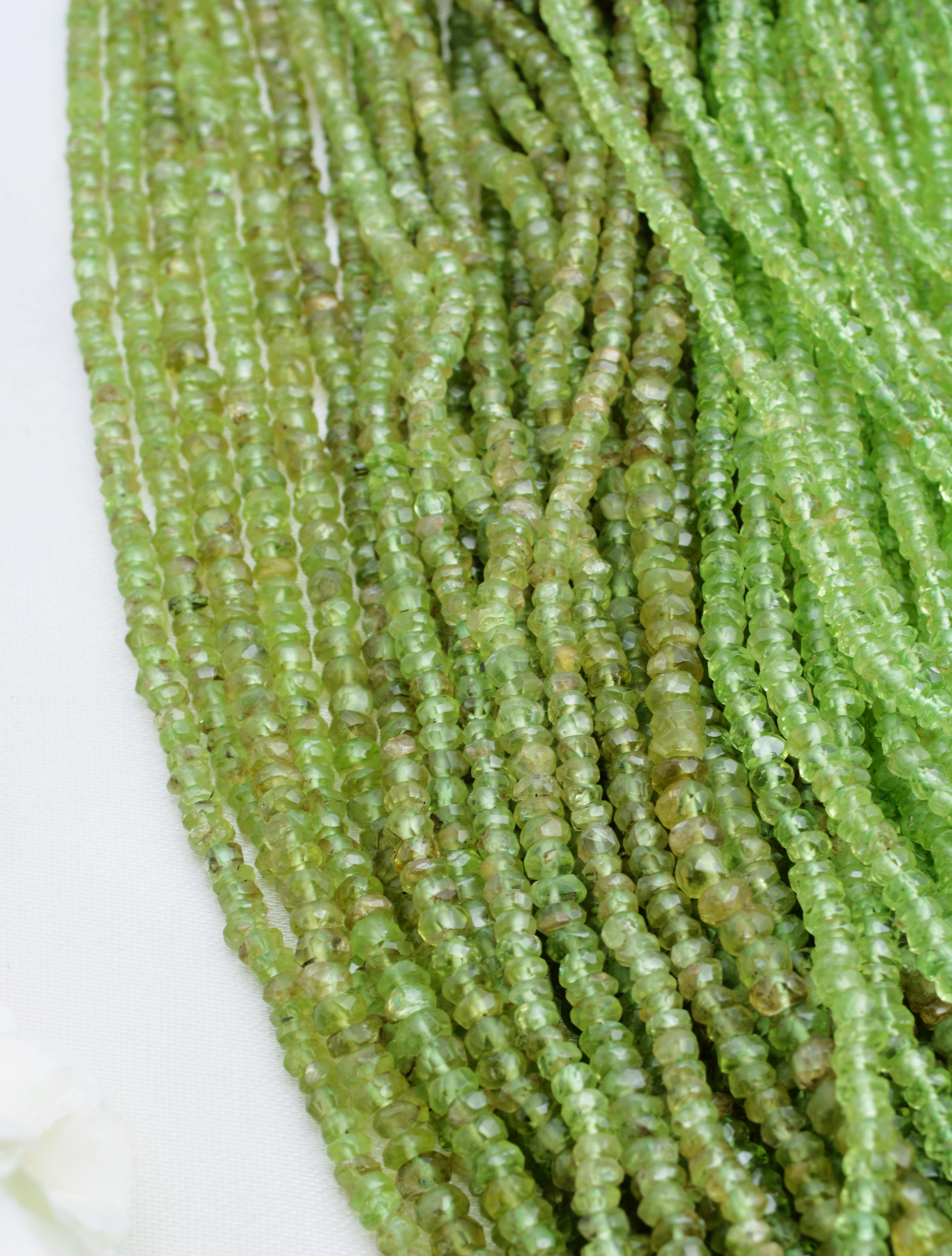 สีเขียว