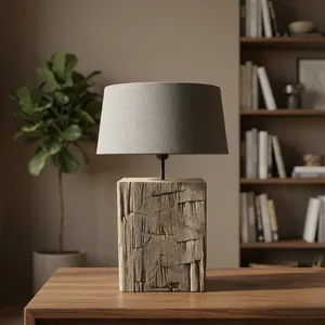 Lampe de table rustique en bois avec base en bois recyclé naturel et abat-jour en tissu gris, pour décoration de salon et chambre à coucher de style ferme ou côtier - Product Image 2