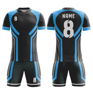 Ensembles d'uniformes de football personnalisés pour hommes - Vente en gros, 100% polyester, respirant, léger, antibactérien, séchage rapide, maillots de football courts - Product Image 1