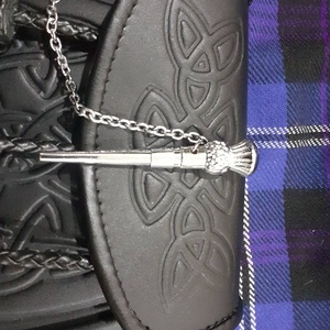 Sporran en cuir véritable avec motif nœud celtique et pompons, style porté à la main, Sporran de cérémonie, qualité supérieure, personnalisé - Product Image 3