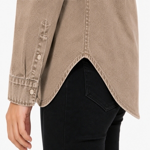 Camisa de Mezclilla para Mujer, Color Personalizado, Cómoda, Duradera, Informal, Premium, Lavada, Corte Relajado, Fabricante OEM - Product Image 4