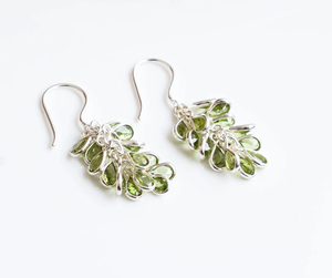 Pendientes de Peridoto Botanical Dewdrop Listos para la Venta, con Plata 925, Estilo Lujoso, en Oferta - Product Image 4
