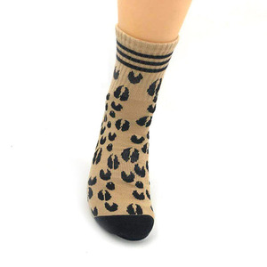 ถุงเท้าข้อสั้นผู้ชายลายเสือดาว ถักแบบแจ็คการ์ด สวมใส่สบายๆ ทุกวัน - Product Image 2