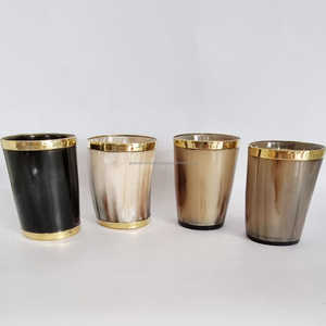 Taza de Cuerno Natural Tallada a Mano con Diseño de Oso Bebiendo Agua de Koi, Estilo Vintage, Perfecta para Negocios - Product Image 2