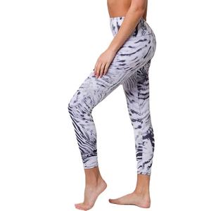 Custom Color Seamless Yoga Active Wear for Women Top <b>Legging</b> with Sublimation Printing Logo Solid <b>Pattern</b> Yoga Pants Clothing - Product Image 4