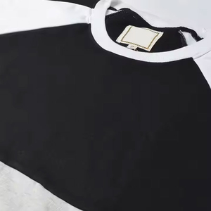 Sweat-shirt pour homme fabriqué au Pakistan, mélange de polyester et de coton, uni, automne, écologique, entièrement personnalisable, vente en gros - Product Image 4