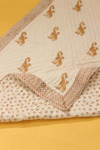 Beautiful Playful <b>Giraffe</b> Print Organic Cotton Baby Quilt Hand-block Printed Reversible Nursery Quilt <b>Light</b> Weight For Home - Product Image 3