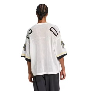 T-shirt de football personnalisé de haute qualité pour homme, saison 3, col rond, coupe classique, maille respirante rétro - Product Image 4
