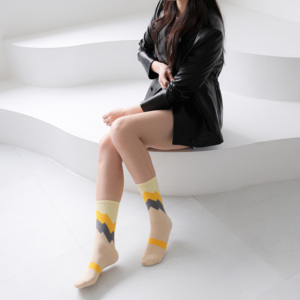 Chaussettes de sport en coton peigné de qualité supérieure pour femmes, chaussettes de sport respirantes à haute élasticité - Product Image 2