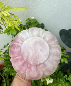 Cuenco de Cuarzo Rosa Tallado a Mano Estilo Art Deco, Centro de Mesa de Cristal con Flor de Loto de 8 Pulgadas, Plato Decorativo Grande de Piedras Preciosas para Bodas y Diwali - Product Image 6
