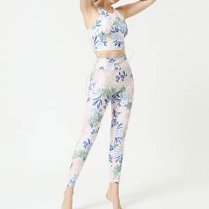 Conjunto de Yoga para Mujer de la Mejor Calidad, Hecho a Medida, Resistente - Product Image 3