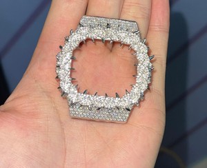 นาฬิกาดิจิตอล DW5600 รุ่นคัสตอม บัสท์ดาวน์ ประดับเพชรเต็มเรือน ดีไซน์ฮิปฮอปสุดหรู นาฬิกาแฟชั่นสไตล์พรีเมียมสำหรับคนเมือง - Product Image 2