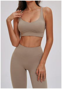 Sujetador deportivo sin costuras azul claro para mujer, top de yoga con copa completa y sin aros - Product Image 4