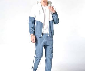 ชุดวอร์มกันลมผู้ชายแบบสบายๆ ปี 2026 ขนาดสั่งทำได้ ป้องกันรังสียูวี ระบายอากาศได้ดี ผลิตจากโพลีเอสเตอร์ 100% น้ำหนักเบา ขายส่ง - Product Image 1