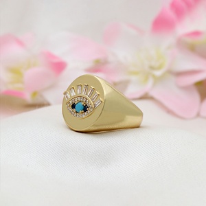 Anillo de cúpula de plata de ley 925 chapado en oro amarillo con turquesa y circonita cúbica de corte baguette, diseño de ojo turco, Memoria Jewels, al por mayor - Product Image 4