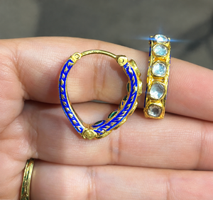 Pendientes de Aro Vintage de Plata Chapada en Oro de 18K con Incrustaciones de Cristal Azul Meenakari y Topacio, Estilo Indio para Mujer, Ideales para Fiestas y Bodas - Product Image 3
