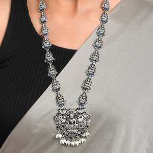 Collier pendentif en argent fin Meera Jaipur Urmila - Product Image 1
