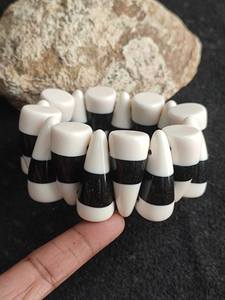 Nouveau Bracelet Élastique Bohème Géométrique en Résine Noire et Blanche avec Perles, Grande Taille, à Faire Soi-même, pour Femmes - Product Image 2