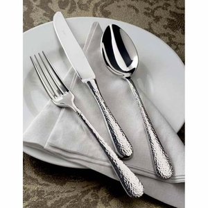 Ensemble de couverts de luxe en argent plaqué, style portugais, avec design martelé argenté, manche argenté - Product Image 1