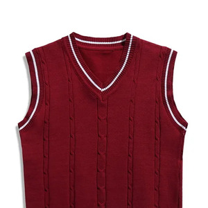 Pull classique pour homme, respirant, toucher doux, tricoté avec logo frontal, pour un style décontracté chic, idéal pour le quotidien et les superpositions saisonnières - Product Image 5