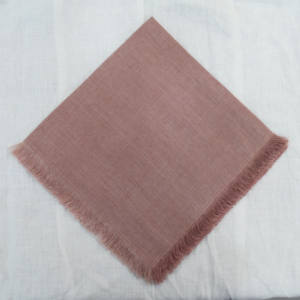 Serviettes de table en lin à franges avec broderie élégante, ensemble de serviettes en lin naturel, écologiques et réutilisables - Product Image 5