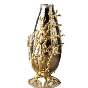 Jarrón de exhibición de flores de diseño antiguo, diseño de ramas de Metal pulido dorado, florero de Metal de lujo para decoración de hogar y Hotel - Product Image 1