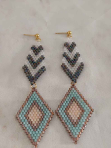 Pendientes de Mariposa Hechos a Mano con Cuentas, Modernos, para Boda, con Bordado - Product Image 6
