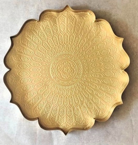 Bol Urli en laiton artisanal Hind Craft, décoré de fleurs en relief, écologique, imperméable, décoratif pour la maison - Product Image 4
