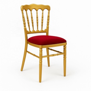 Chaise <span class=keywords><strong>de</strong></span> banquet Napoléon en or avec coussin rouge Chaise <span class=keywords><strong>de</strong></span> <span class=keywords><strong>salle</strong></span> à manger empilable en métal <span class=keywords><strong>pour</strong></span> événement <span class=keywords><strong>de</strong></span> <span class=keywords><strong>mariage</strong></span> <span class=keywords><strong>pour</strong></span> hall d'hôtel et <span class=keywords><strong>de</strong></span> <span class=keywords><strong>restaurant</strong></span> - Product Image 1