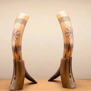 Cuerno rústico medieval natural de buey para beber con soporte, jarra de cerveza artesanal vikinga, interior apto para alimentos - Product Image 4