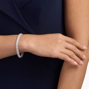 Diamond Cluster Overlay Halo <b>Bracelet</b> in White Gold - Product Image 2