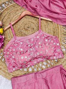 ชุดเซ็ตเสื้อครอปปักลายดีไซน์เนอร์สีชมพู สไตล์เลเฮนกา ซารี สำหรับผู้หญิง ชุดหรูหราสำหรับงานปาร์ตี้ งานแต่งงาน ชุดพื้นเมือง - Product Image 2