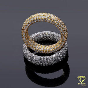 Vente en gros d'anneaux fins en argent sterling 925 avec diamants de laboratoire pour les détaillants et les distributeurs de bijoux de luxe. - Product Image 1