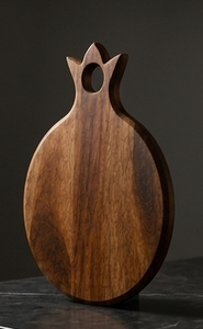 Tabla de servir de madera de mango con forma de granada de lujo, tabla de cortar moderna y novedosa, elegante bandeja decorativa para queso - Product Image 3