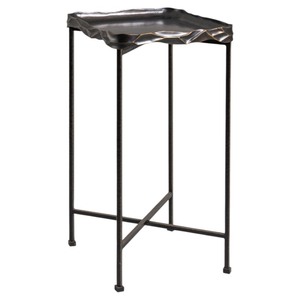 Mesa Auxiliar Irregular de Latón con Acabado Martillado, Diseño Bohemio, Artesanía Metálica Decorativa - Product Image 2