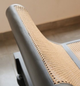 Chaise longue moderne en rotin avec pieds en teck, dossier inclinable, design mid-century, meubles de salon - Product Image 6