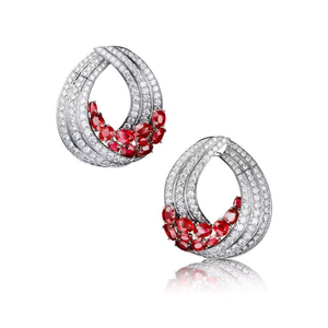 Pendientes de oro amarillo de 18 quilates con rubí y diamantes de talla brillante redonda |   Joyería Fina de Lujo para Bodas y Compromisos, Regalo para Mujer, Atemporal - Product Image 2