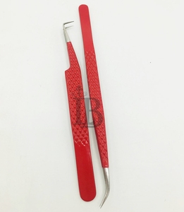 Pince à épiler professionnelle rouge à 90 degrés pour extensions de cils – Ensemble durable antidérapant de qualité supérieure à prix avantageux - Product Image 6