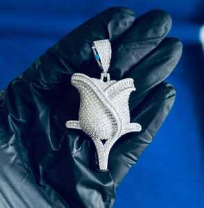 Collar con Colgante en Forma de Rosa de Plata de Ley 925 con Moissanita y Joyería Floral Estilo Hip Hop, Pasa Prueba de Diamantes - Product Image 2