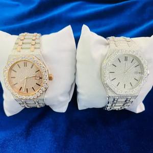 Reloj Automático para Hombre de Plata de Ley 925 con Oro Amarillo de 18K, Esfera con Diamantes de Moissanita y Cristal, Movimiento de Cuarzo - Product Image 5