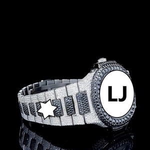 Montre élégante en acier inoxydable avec moissanite et quartz, détails en cristal brillant, construction robuste, performance précise pour le quotidien - Product Image 6