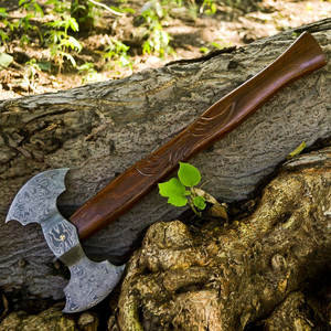 Hacha de doble cabeza de acero de Damasco, herramienta de acero forjado a mano de alta resistencia con mango de madera fuerte para uso en camping. - Product Image 6