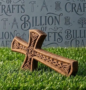 Cruz Cristiana Tallada en Madera Tradicional, Decoración de Pared Hecha a Mano, Adorno Religioso para Bautizo, Hogar, Iglesia, para Colgar - Product Image 2