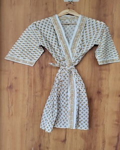 Última Oferta: Kimono Estampado de Algodón con Estampado Floral Hecho a Mano, Transpirable, de Manga Larga, Disponible en Varias Tallas - Product Image 1