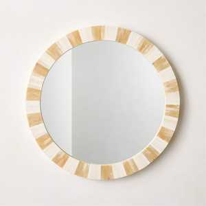 Cadre de miroir en os incrusté de pierres précieuses, alliant artisanat traditionnel et luxe contemporain. - Product Image 1