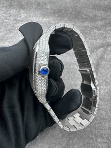 Reloj Mecánico de Diseño Personalizado con Esfera Rectangular, Moissanita VVS, Diseño Hueco con Incrustaciones de Gemas, Reloj de Hombre de Alta Calidad - Product Image 2