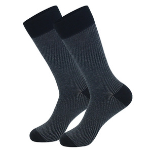 Chaussettes de sport imprimées personnalisées en coton, chaussettes athlétiques avec logo OEM, fournisseur en gros, marque privée, chaussettes de sport de haute qualité - Product Image 2