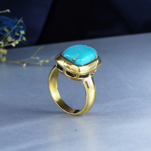 Anillo de Turquesa con Corte Cojín |   Joyería Bohemia de Latón Chapado en Oro de 18K - Product Image 3