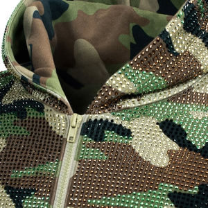 Sudadera con capucha y cremallera para hombre con pedrería y estampado de camuflaje |   Chaqueta de Camuflaje Estilo Urbano |   Sudadera con capucha para hombre, fabricante OEM con logotipo personalizado - Product Image 2