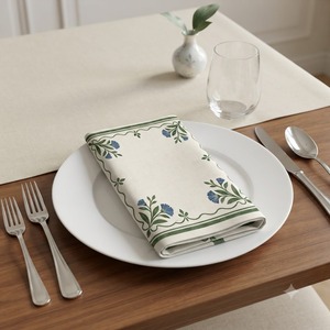 Serviette de table en coton imprimé de qualité supérieure avec bordure florale bleue élégante, serviette de table décorative pour la maison et les restaurants - Product Image 1